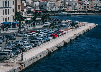 Pourquoi la Côte d’Ivoire Est un Importateur Majeur de Voitures D’occasion