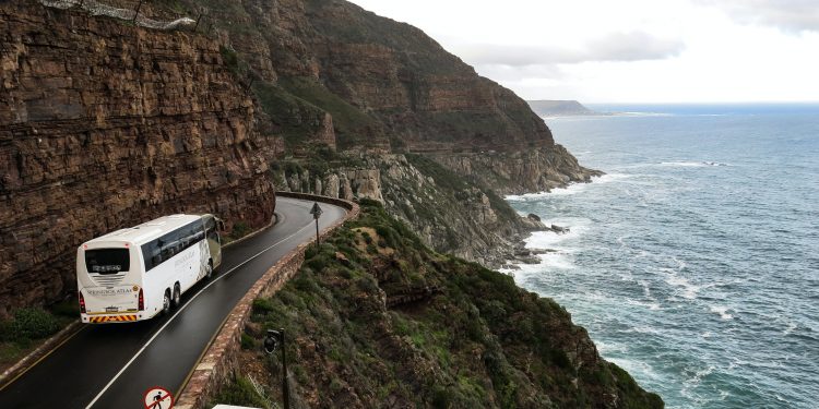 Comment se Déplacer en Côte d’Ivoire : Un Guide de Transport