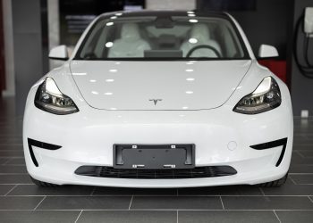 Accélérer le Progrès : Une Histoire Des oitures électriques Modernes