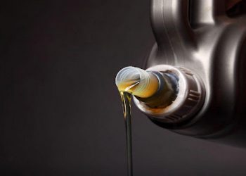 Est-Ce Que L’huile Moteur Expire? Examens Des Théories Qui Suivent