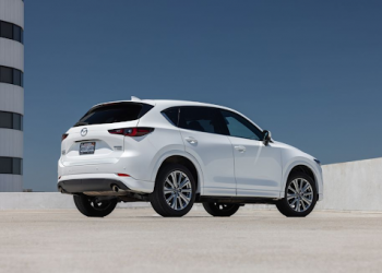 2022 Mazda CX-5 : Un SUV Compact Premium et Sportif