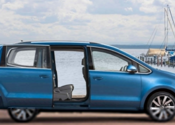 Quels Sont les Avantages des Voitures avec des Portes Coulissantes ?