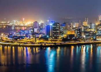 Découvrir les Marchés Locaux d’Abidjan : Une Plongée au Cœur de la Ville