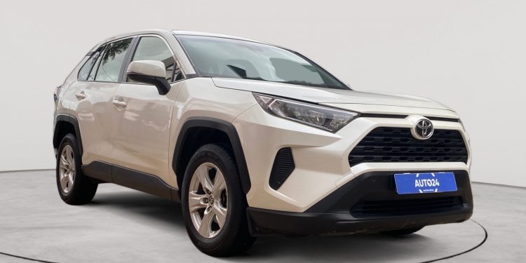 ? Toyota RAV4 2024 en Côte d’Ivoire : Prix, Versions et Notre Essai Routier Détaillé