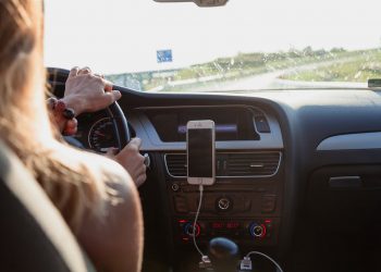 Planifier un road trip en famille en Côte d’Ivoire : plages, parcs et histoire