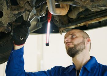 Comment inspecter une voiture d’occasion avant l’achat en Côte d’Ivoire